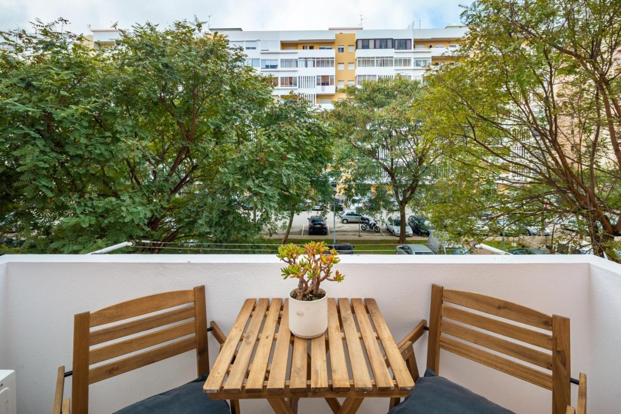 Kwadalayo Art Quarters Apartment Faro Bagian luar foto